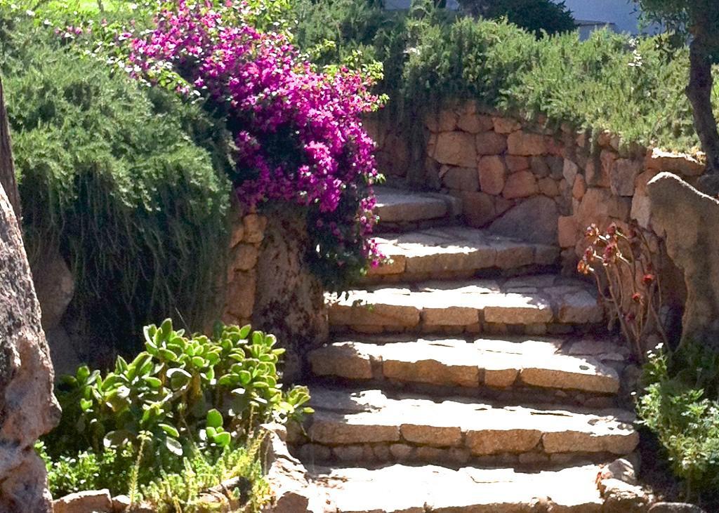 Vila Le Tre Pietre Baia Sardinia Exteriér fotografie